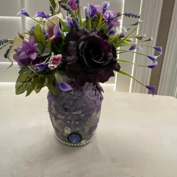 Handmade Vase &Flowers - Picture 3 of 7